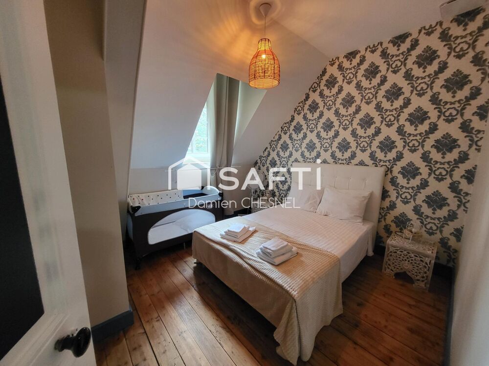 à vendre  Propriété/château Arcomps (18200)