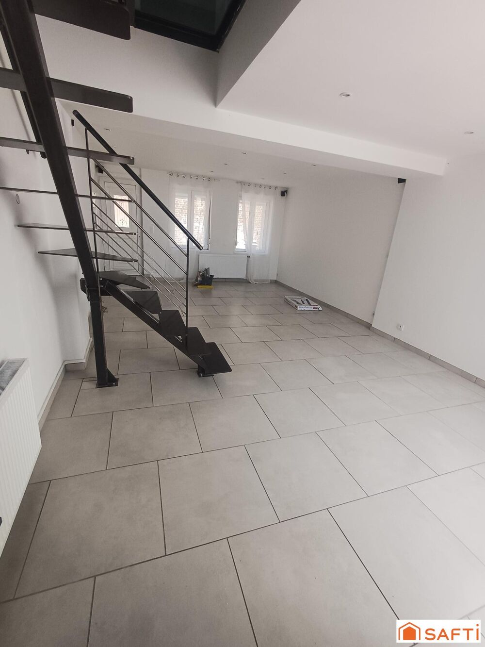 Charmante maison avec cour en hypercentre de Saint-Quentin  84 m²