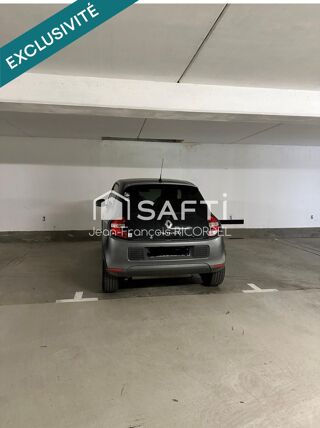  Parking / Garage � vendre 