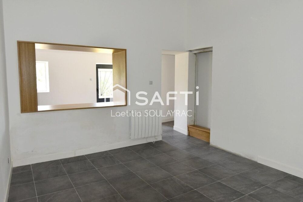 Vente Maison Maison de village rénovée de 108m² avec garage et jardin. Castres