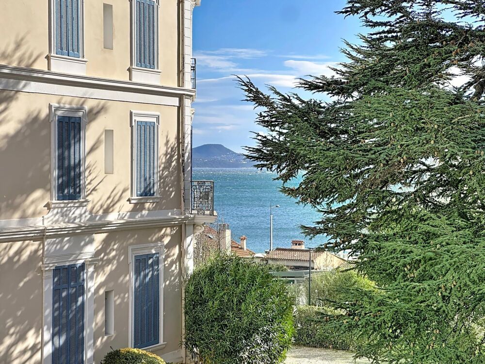 Vente Appartement A vendre : Appartement duplex de caractère – 3 pièces - 68 m² – Tamaris, à deux pas de la mer La seyne-sur-mer