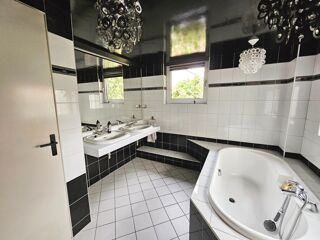  Maison  vendre 8 pices 204 m