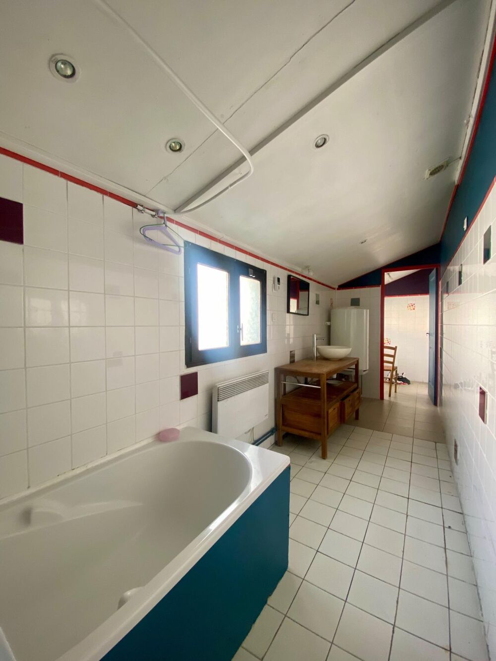 Vente Maison MAISON DE VILLAGE AVEC GRAND GARAGE ET DOUBLE ACCES Preseau