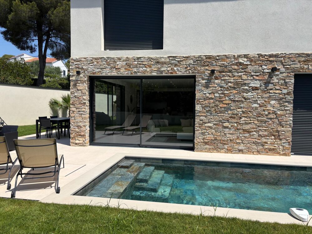 à vendre  Maison Saint-Raphaël (83700)