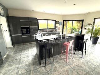  Maison � vendre 10 pi�ces 365 m�