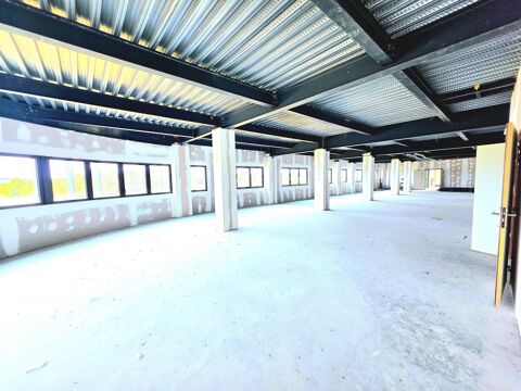   MUR COMMERCIAUX 2500 M2 +5000 M2 TERRAINS 