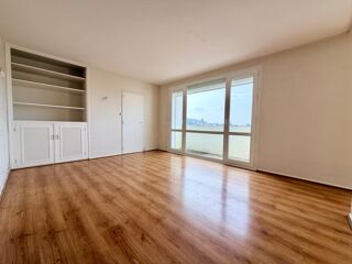  Appartement � vendre 5 pi�ces 77 m�