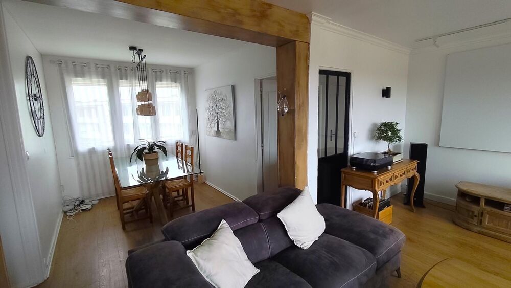 MAGNIFIQUE APPARTEMENT ENTIEREMENT RENOVE
