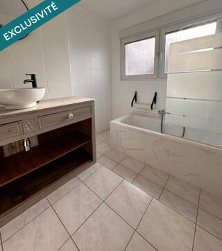  Immeuble � vendre 229 m�