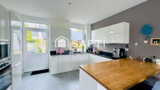  Maison  vendre 6 pices 165 m