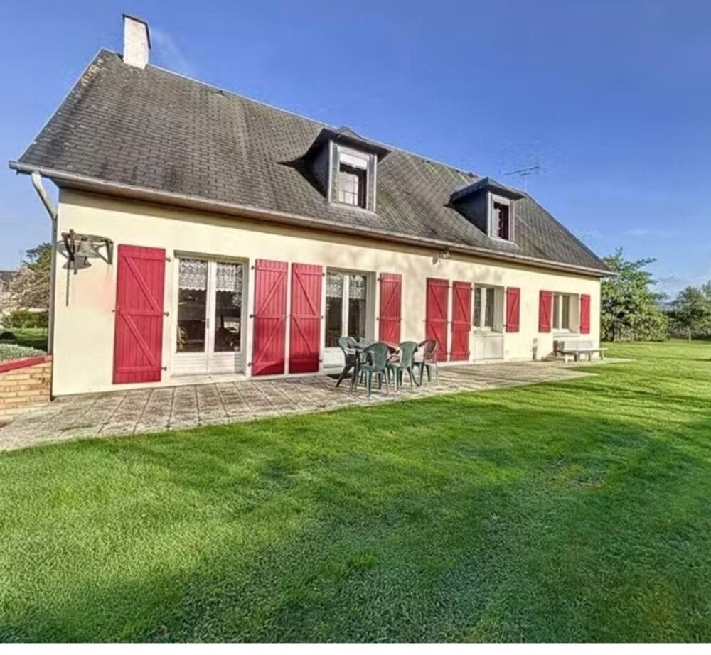 Vente Maison Une maison lumineuse et chaleureuse, nichée sur plus de 7 017 m² de verdure, à quelques minutes de Mortain Mortain-bocage