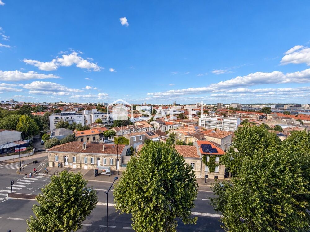 Vente Appartement T4 lumineux avec magnifique vue sur ville. Bordeaux