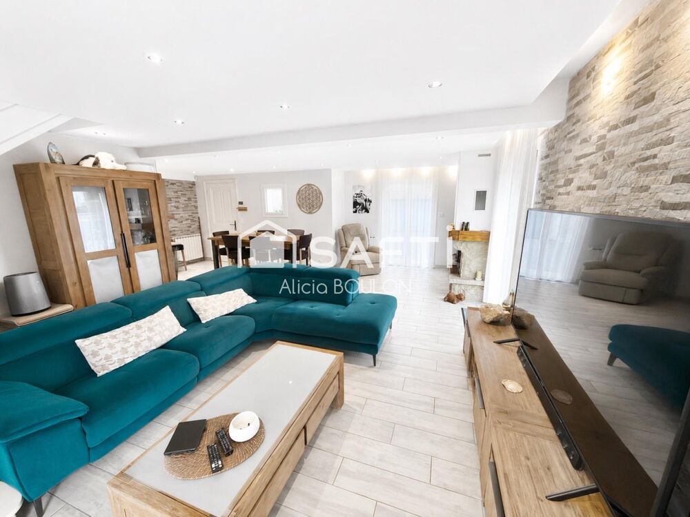 Maison aux prestations haut de gamme avec piscine