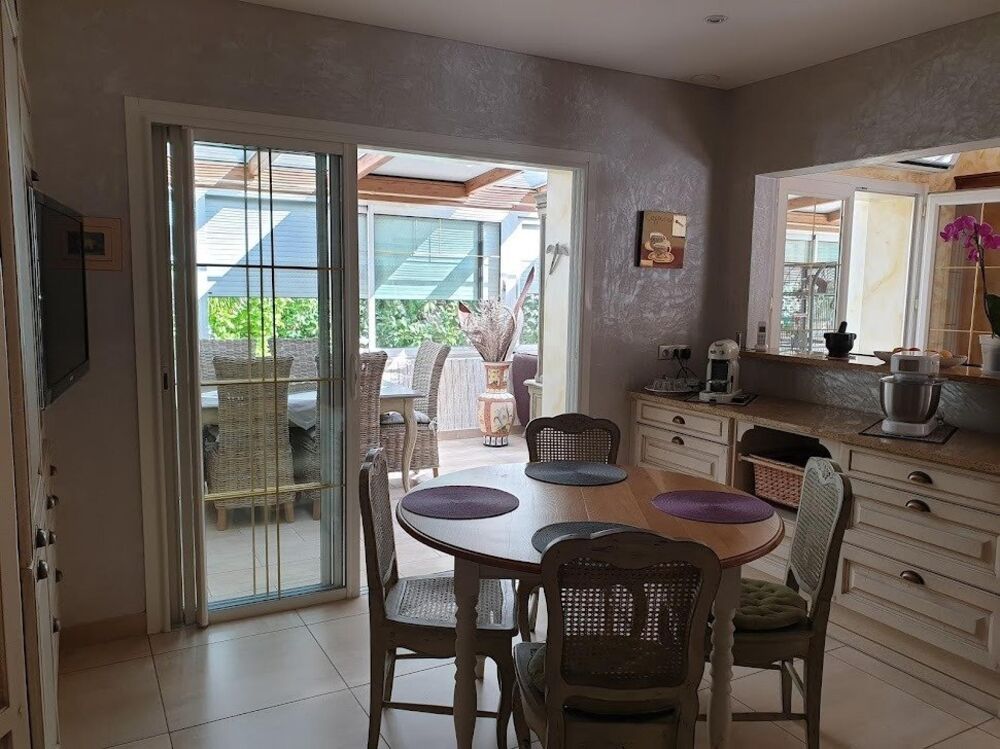 Vente Maison SPLENDIDE MAISON VOLUMES GENEREUX GARAGE DE 93 M2  A DEUX PAS DE LA ROCHELLE ! Lagord