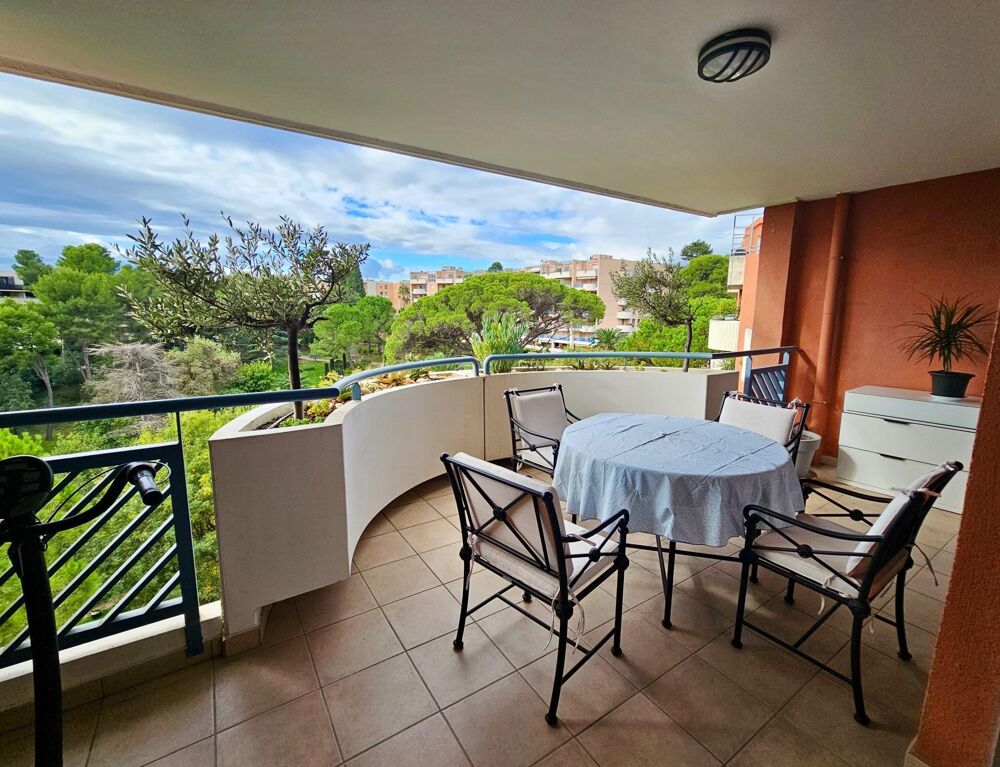 Vente Appartement Au sein d'un domaine privé et sécurisé, un bel et spacieux appartement de 125 m2 Cannes