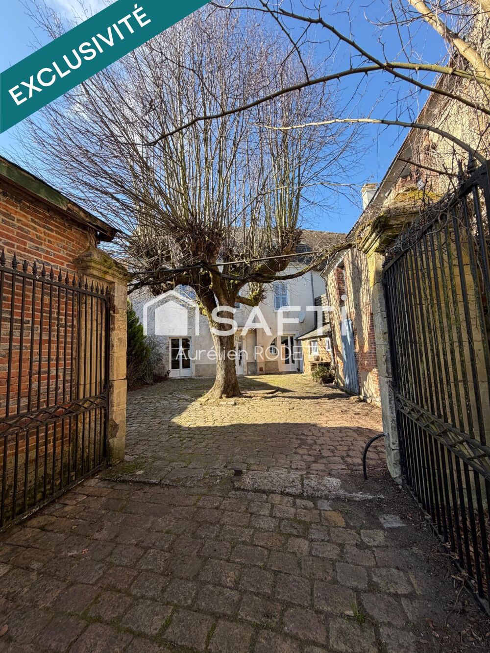   Ensemble immobilier fort rendement locatif. Gracay