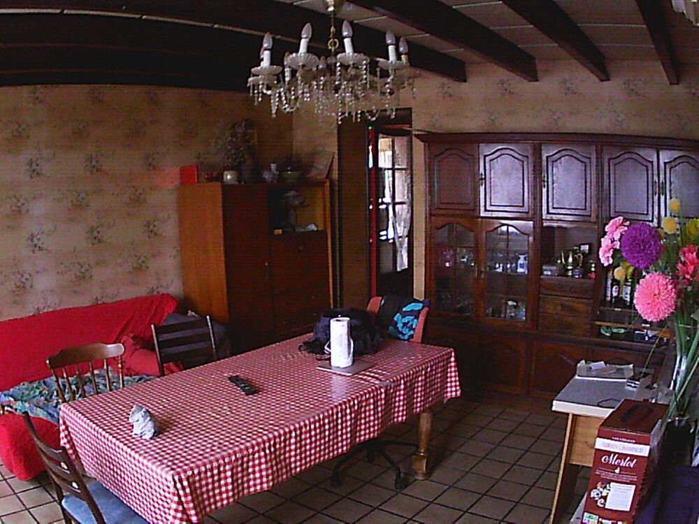Très grande maison avec dépendances