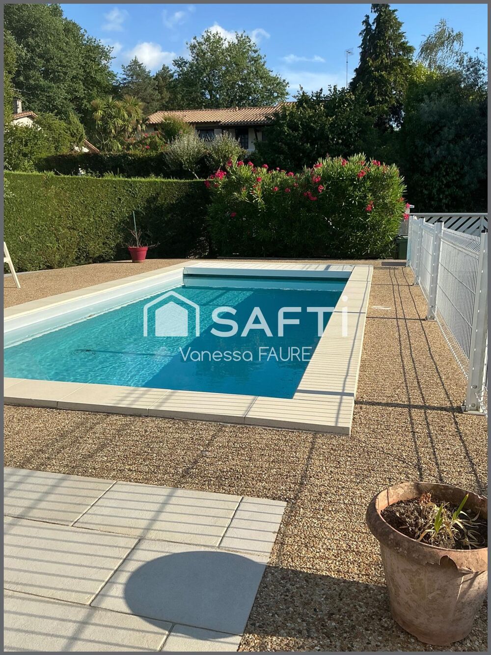 Vente Maison Magnifique Maison Familiale de 155 m² avec Piscine, Panneaux Solaires & Garages – Artigues-près-Bordeaux Artigues-pres-bordeaux