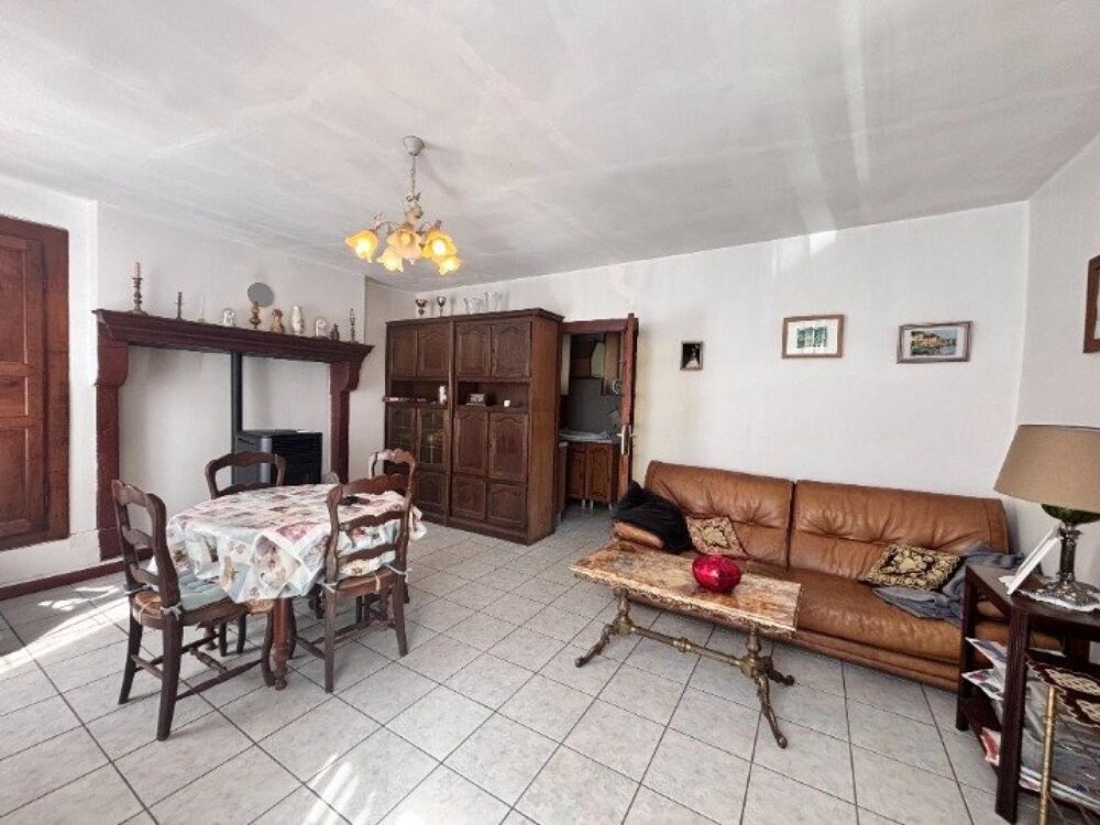Vente Maison Maison mitoyenne en pierre, terrain et dépendance Masbaraud-merignat