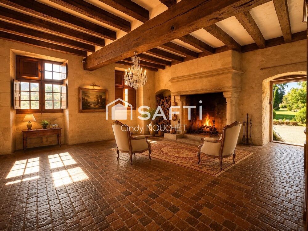 Vente Propriété/Château Un manoir, un véritable morceau d'histoire où chaque pierres raconte plus de 5 siècles. Le bailleul