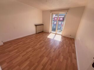  Immeuble � vendre 381 m�