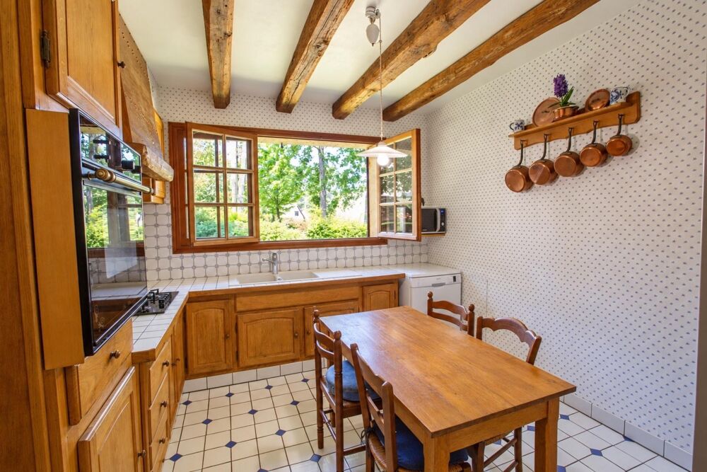 Vente Maison Chaumière de charme de 150 m² sur un terrain de 1 430 m² Le mesnil-saint-denis