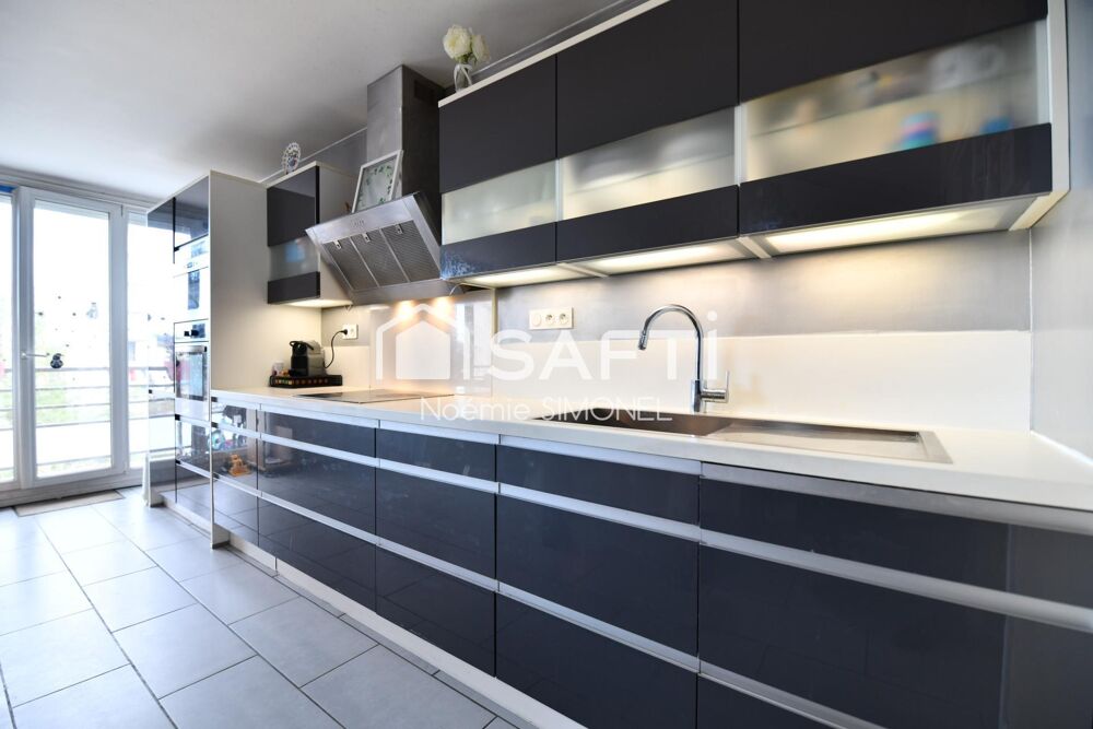 Vente Appartement Grand appartement de trois pièces ! Ravalement réalisé récemment! Chilly-mazarin