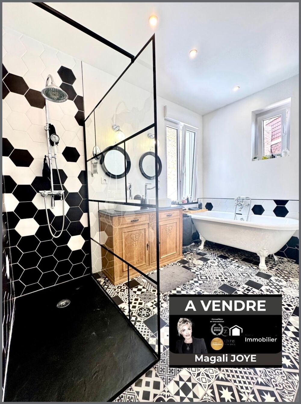 Vente Maison Maison type 1900 - 5 chambres + garage avec double accès au cachet preservé! Bethune