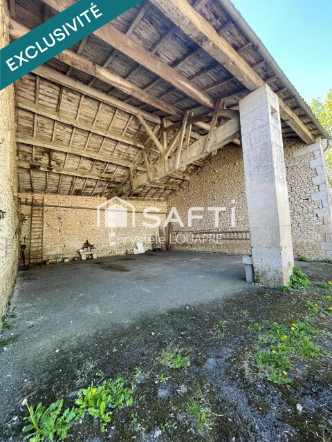   Maison à rénover 96m² avec grandes dépendances 370m² au sol sur terrain de 7000m² Maison - 4 pièce(s) - 96 m²