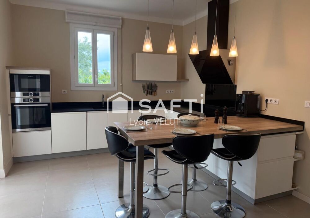 Vente Maison Maison 5 pieces 160 m² Alleins