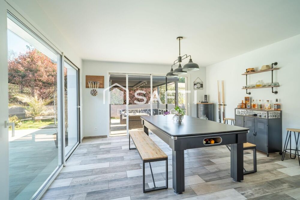 Maison 3 chambres / garage / piscine
