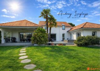  Maison � vendre 8 pi�ces 220 m�