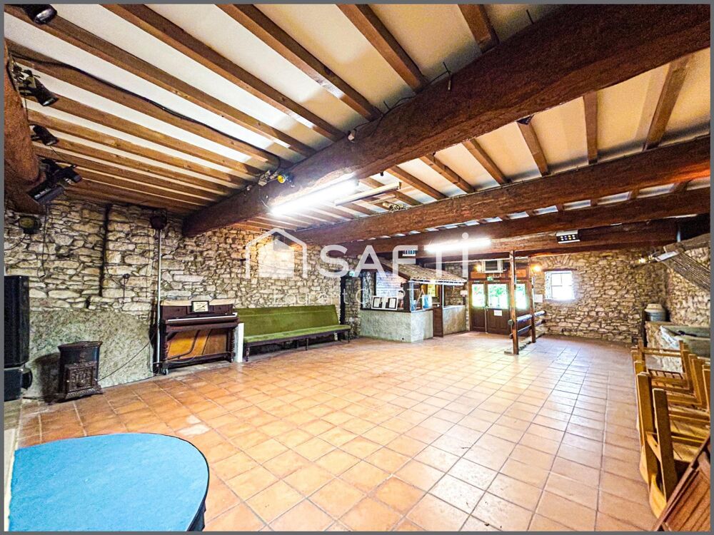 Domaine composé d'un bâtiment et d'une maison vignerone !