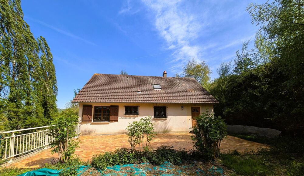 Pavillon sur env 9000m2 de terrain vivable de plain pied