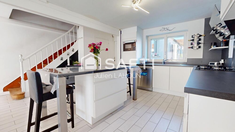 Vente Maison Maison 4 chambres avec dépendance et extérieur agréable Cognac