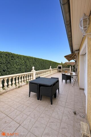  Maison � vendre 8 pi�ces 176 m�