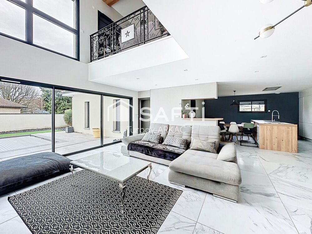 Vente Maison Une maison contemporaine d'exception où chaque espace s'ouvre sur l'extérieur et la lumière Bourgoin-jallieu