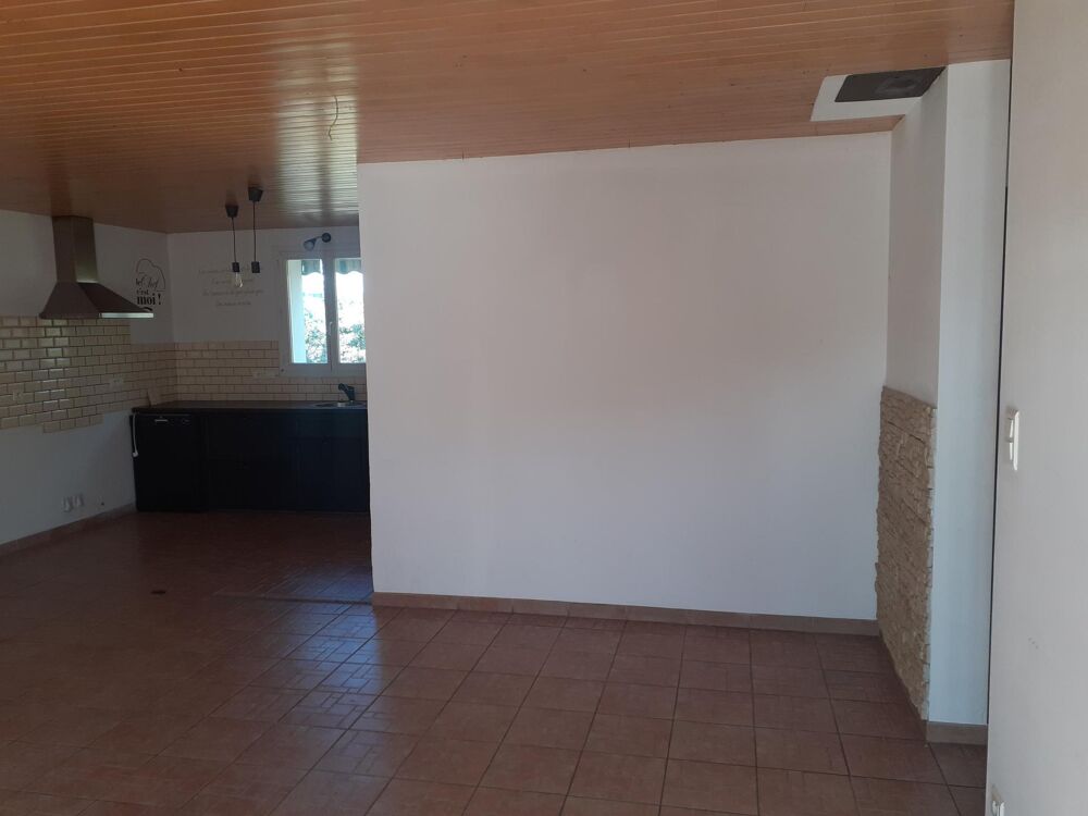 A Barbâtre, maison de plain-pied de 75m2 de surface habitable sur une propriété de 600m2.
