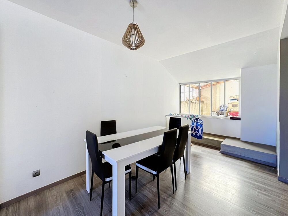 IMMEUBLE DE RAPPORT  3 LOGEMENTS LOUÉS  CENTRE-VILLE DE SABLÉ-SUR-SARTHE