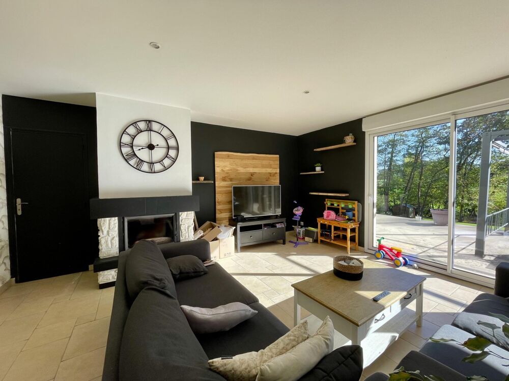 Vente Maison Maison de 122m² au centre d'un parc arboré. Saint-colomban