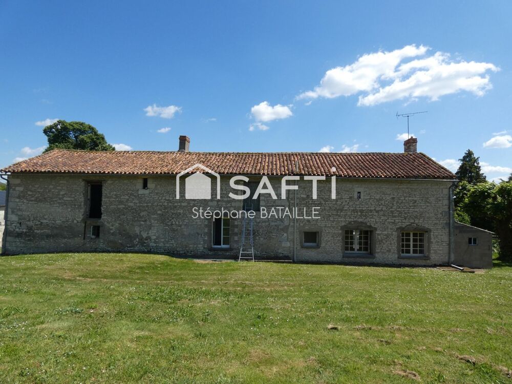 Vente Maison Ancien corps de ferme avec dépendances – Terrain 5660 m² – Saires (86420) Saires