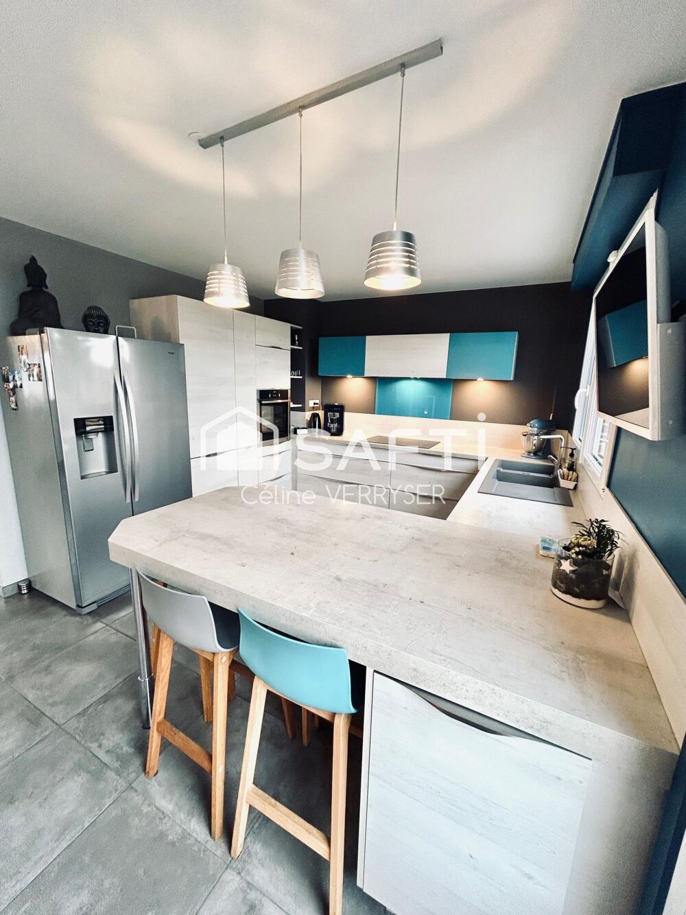 Vente Maison MAISON 5 CHAMBRES ,2 salles de bain, grand garage Hazebrouck