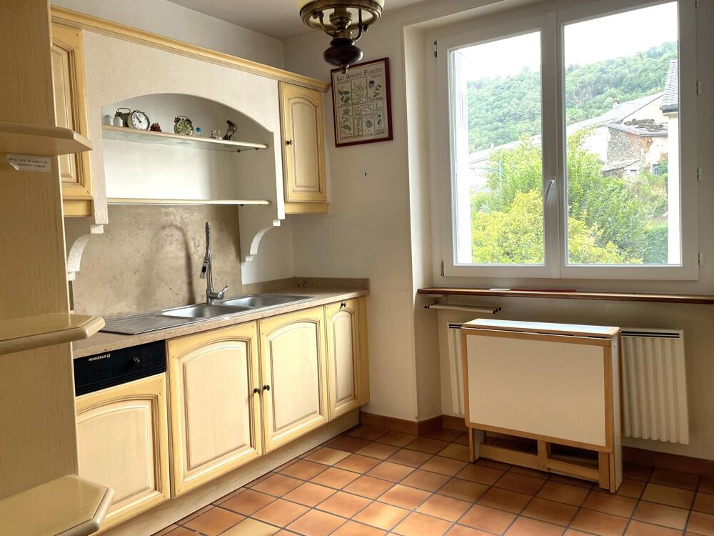 Vente Immeuble Immeuble Centre. Nombreuses possibilités Vabre