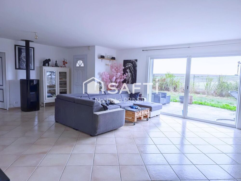 Vente Maison Spacieuse maison de 205 m² avec grand garage. Brûlain