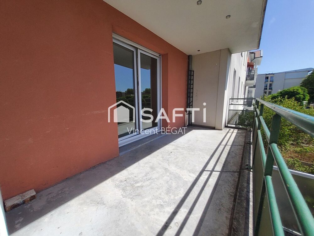 APPARTEMENT 3 PIECES 2 PARKINGS RER D