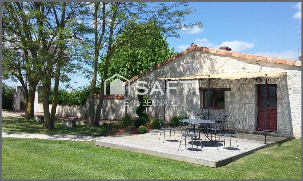 Propriété avec gîtes 14 pièces 278m2 environ 86200 Sammarçolles