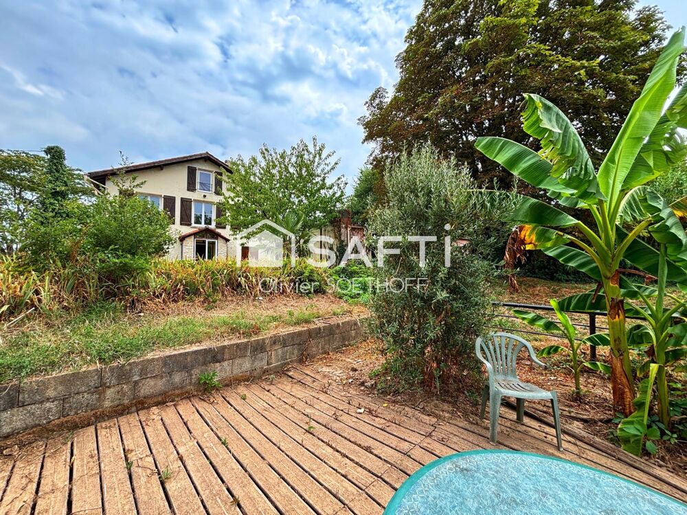 À découvrir sans tarder : une véritable maison coup de coeur avec une vue exceptionnelle sur le Lot.