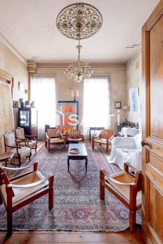  Maison à vendre 8 pièces 327 m²
