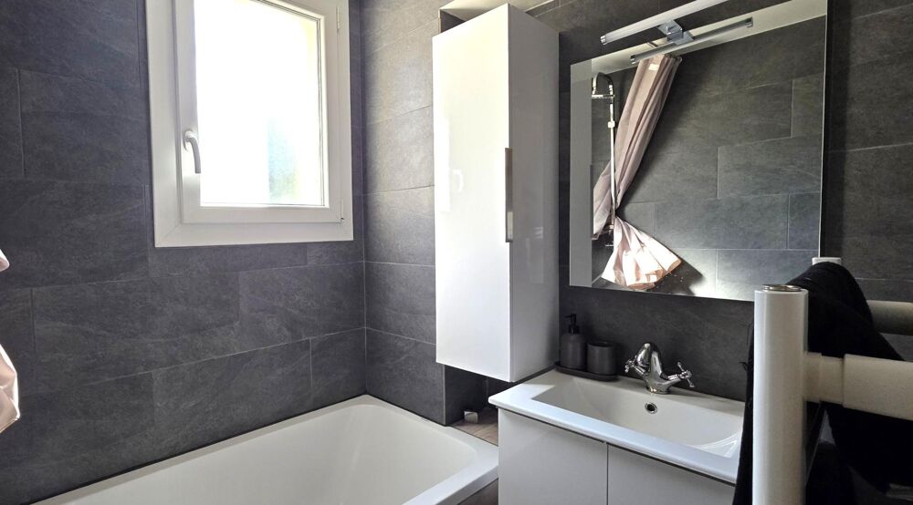 Location Appartement Appartement T3 en parfait état loué meublé Toulon