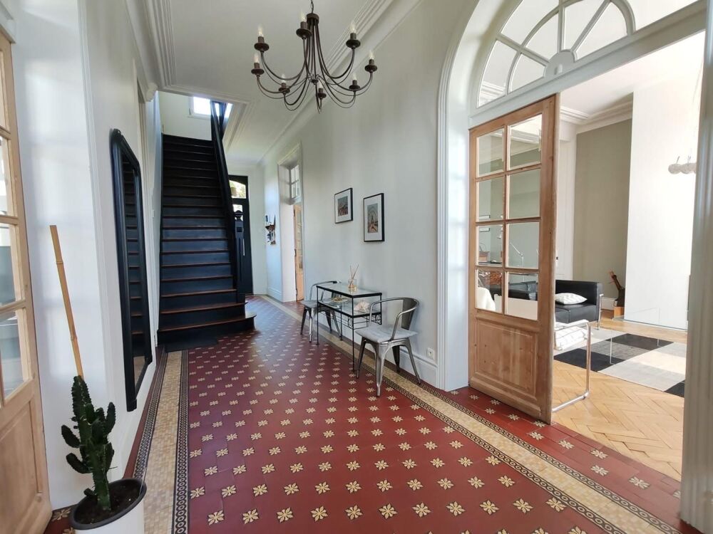 Maison de caractère 330 m²  Divion